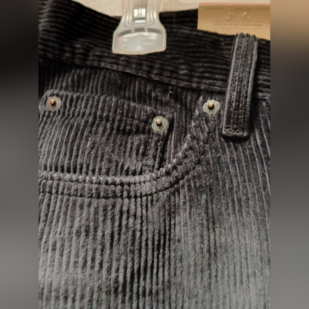 levis size 27x 30 Black Corduroy Pants - Picture 2 of 4